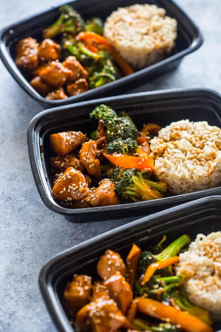 Préparation des repas - Poulet teriyaki et brocoli Préparation des repas - Poulet teriyaki et brocoli