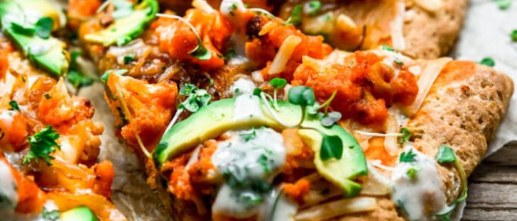 Vegan Buffalo Cauliflower Pizza